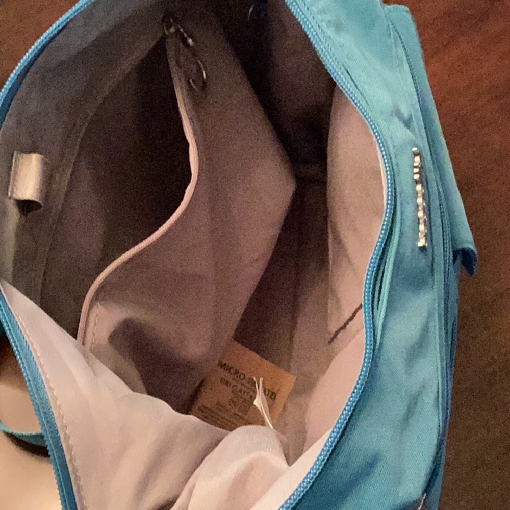 Baggallini Modern Everywhere Crossbody Bag - Seaside Blue - Picture 5 of 9